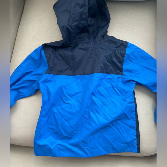 Toddler Columbia raincoat. - Picture 3 of 3